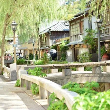 三丁庵 貸別荘 海まで徒歩10分 観光地ペリーロードまで徒歩2分の最高なロケーション 下田を遊び尽くせる貸別荘 無料駐車場もあります2Min Walk To The Perry Road 10Min Walk To The Beach Old Japanese Modern Style House Bagian luar foto